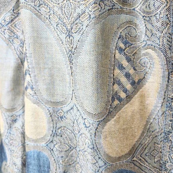 Elegant Paisley Scarf in Blue and Gold - Picture 6 of 14